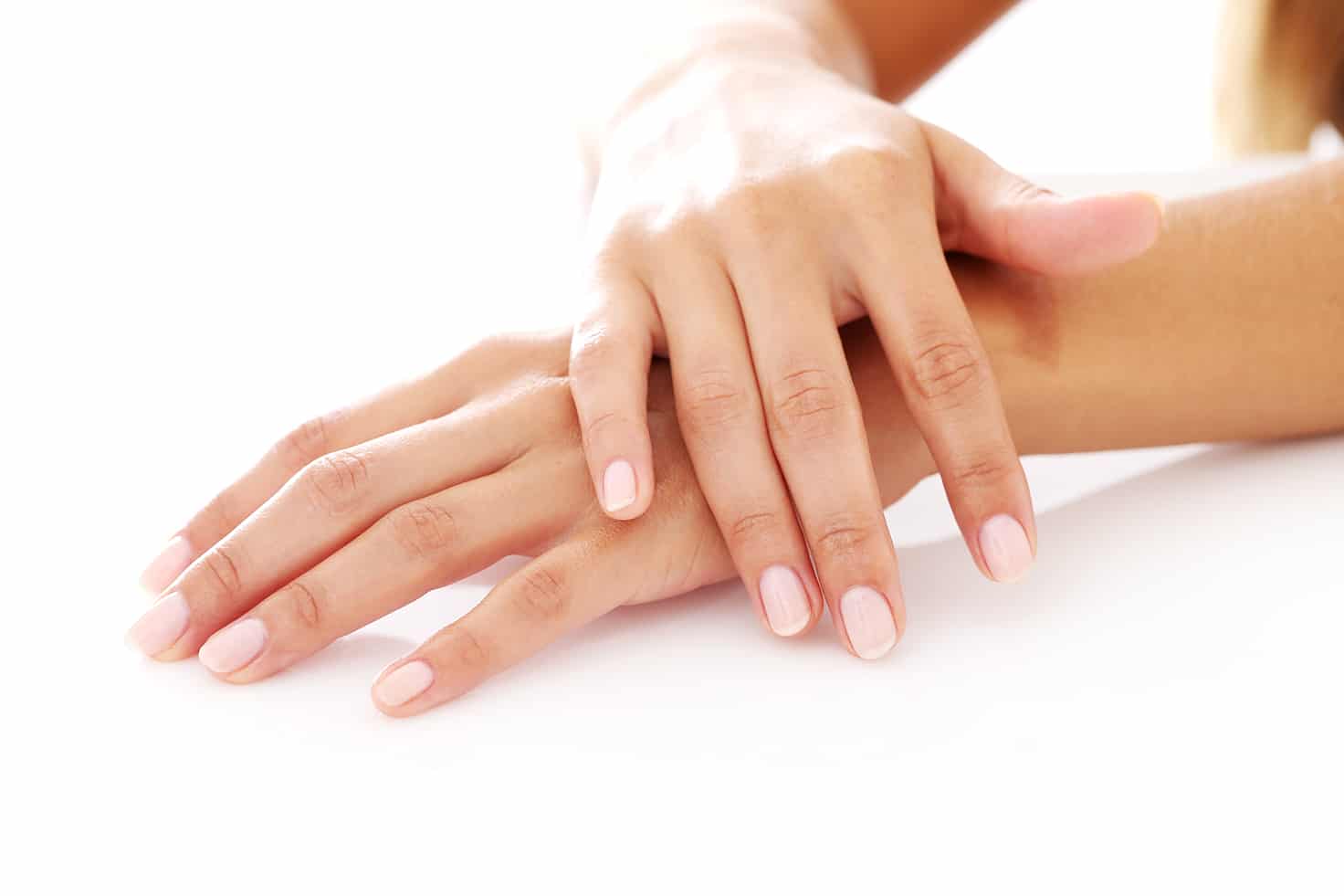 ¿Cómo se pueden rejuvenecer nuestras manos con medicina estética?