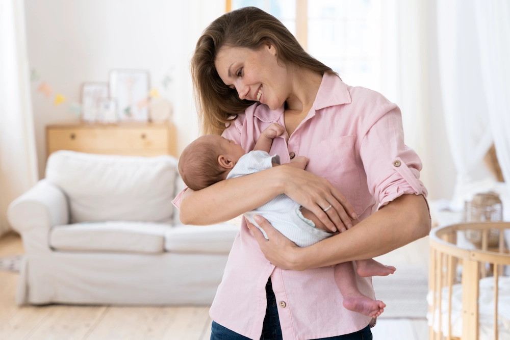 ¿Se puede dar pecho a mi bebé si me hice una mamoplastia?