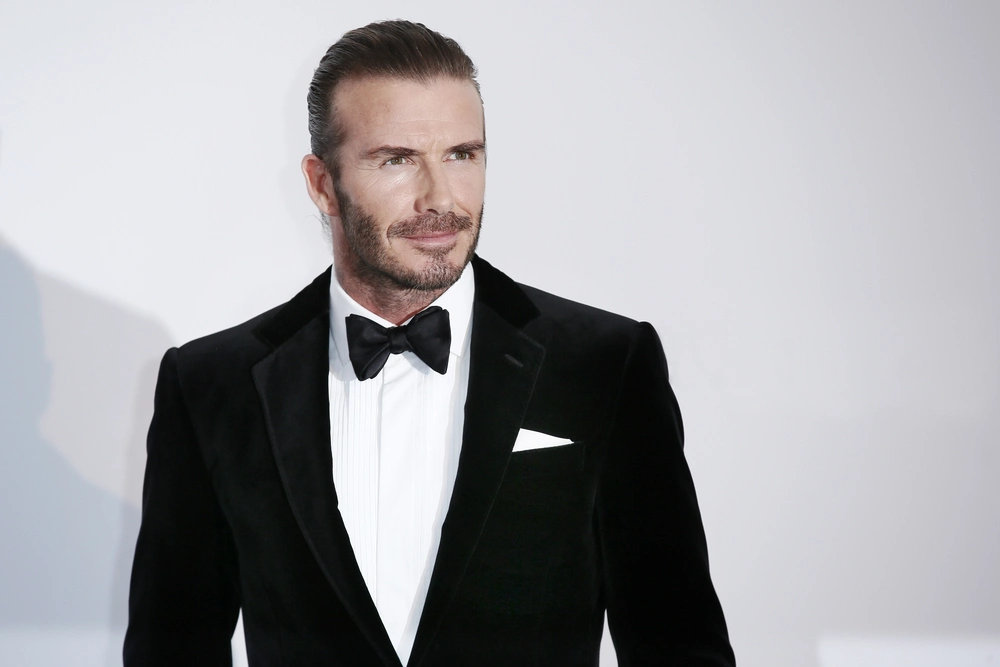 David Beckham con traje
