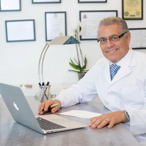How to know if a plastic surgeon is certified